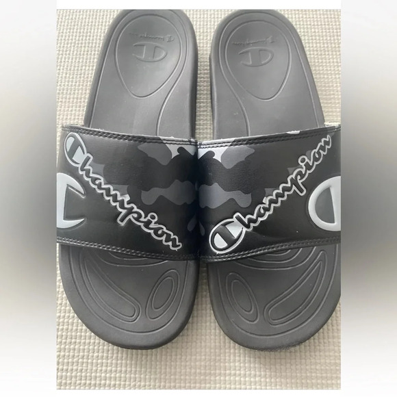 Champion Unisex Slide, Black, Camo Design Men's 11 Great Condition - Picture 1 of 8